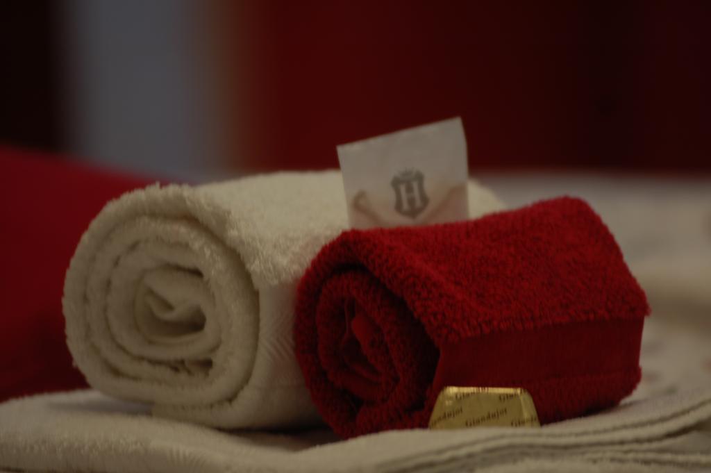La Rosa Scarlatta Appartement Bergamo Buitenkant foto