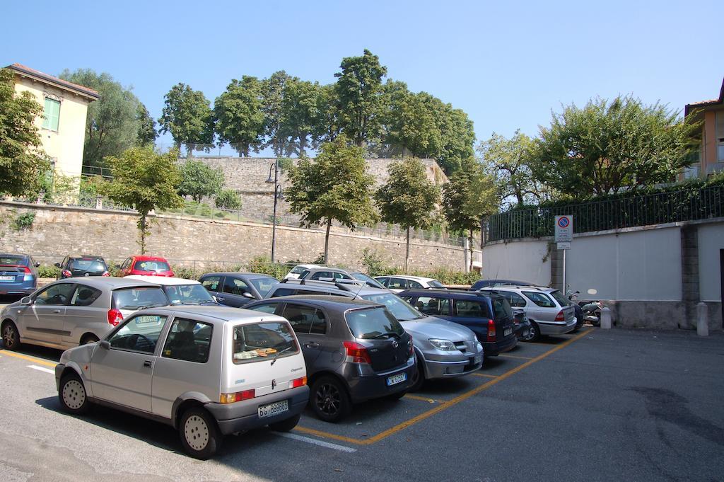 La Rosa Scarlatta Appartement Bergamo Buitenkant foto